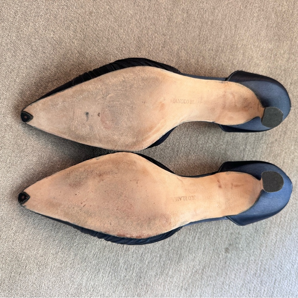 Manolo Blahnik Navy Blue Satin Pumps - Picture 4 of 8